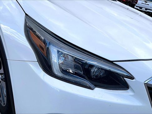Used 2022 Subaru Outback Premium image 31
