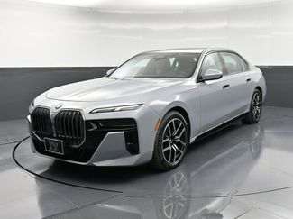 Used 2024 BMW 740i xDrive w/ Premium Package video 1