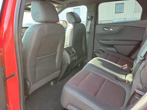 Used 2019 Chevrolet Blazer RS w/ Sun and Wheels Package FWD image 16