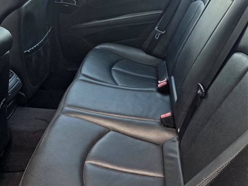 Used 2005 Mercedes-Benz E 320 Sedan image 14