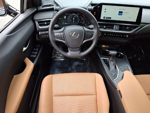Used 2024 Lexus UX 250h AWD w/ Premium Package image 12