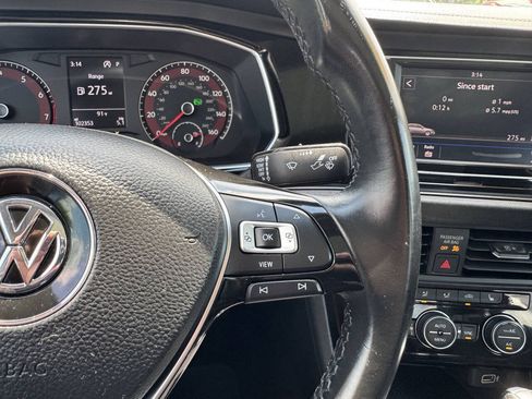 Used 2019 Volkswagen Jetta SE FWD image 24