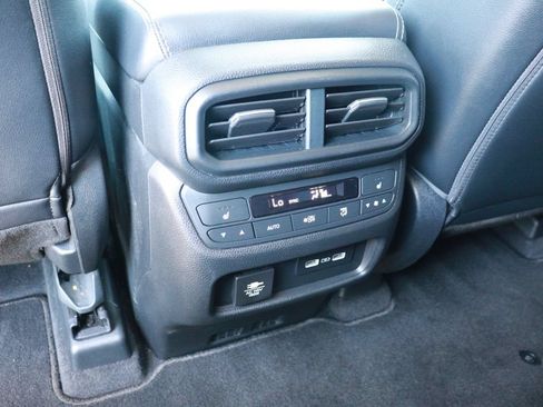 Used 2023 Honda Pilot Elite image 33