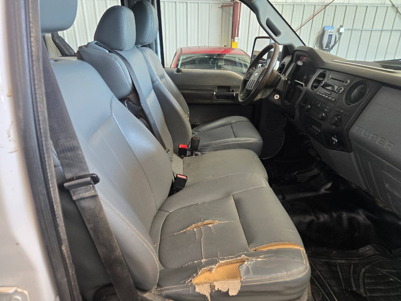 Used 2016 Ford F550 4x4 Crew Cab Super Duty image 27