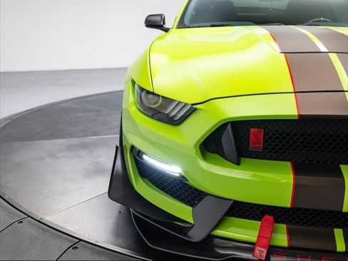 Used 2020 Ford Mustang Shelby GT350R w/ GT350R Equipment Group 920A RWD image 11