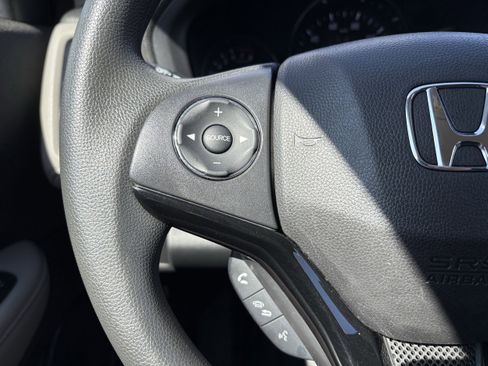 Used 2021 Honda HR-V LX image 15