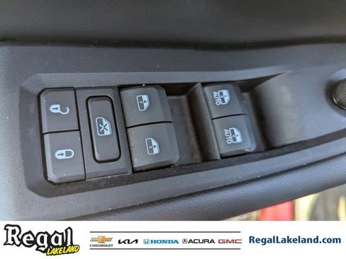 Used 2022 Jeep Grand Cherokee Altitude image 16