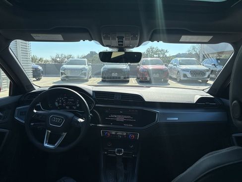 Used 2025 Audi Q3 2.0T Premium w/ Convenience Package image 19