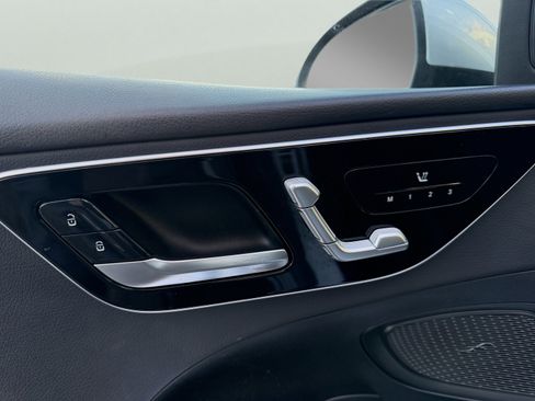 Used 2022 Mercedes-Benz C 300 C 300 w/ Exclusive Trim Package image 27