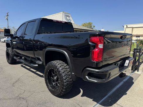 Used 2022 Chevrolet Silverado 3500 LTZ w/ LTZ Plus Package image 4