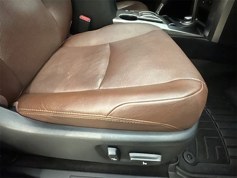 Used 2021 Toyota 4Runner Limited image 18