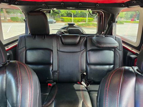 Used 2021 Jeep Wrangler Unlimited Sport AWD/4WD image 27