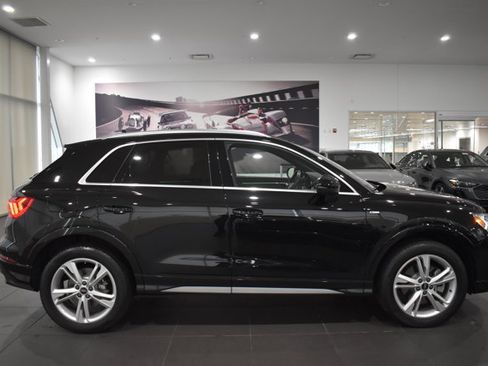Used 2023 Audi Q3 2.0T Premium Plus w/ Premium Plus Package AWD/4WD image 7