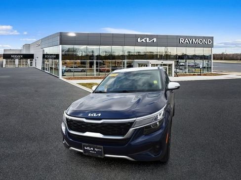 Used 2023 Kia Seltos S w/ Navigation Package AWD/4WD image 7