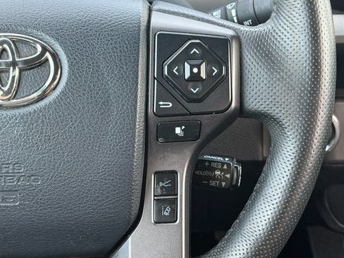 Used 2020 Toyota Tacoma TRD Off-Road w/ Blackout Package AWD/4WD image 27