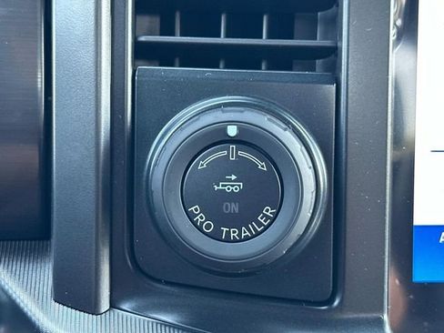 New 2025 Ford F150 Lariat w/ FX4 Off-Road Package image 31