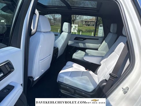 Used 2025 Chevrolet Tahoe Premier w/ Sun And Tow Package image 19