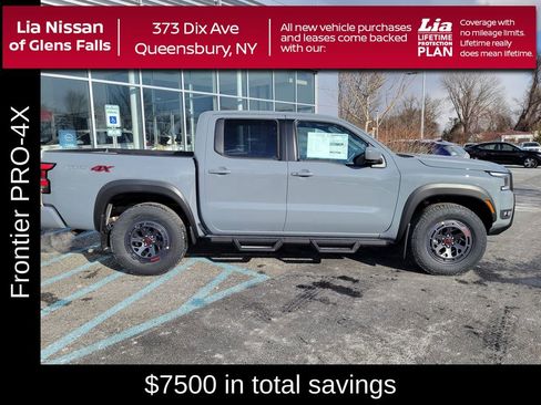 New 2025 Nissan Frontier PRO-4X image 2