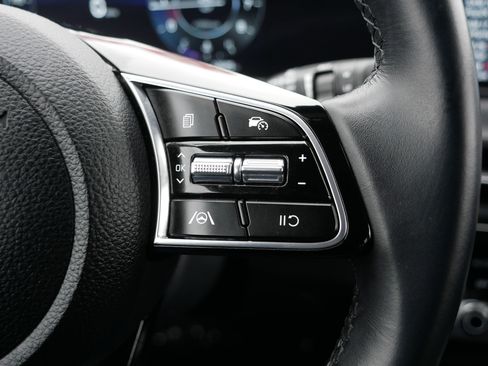 Certified 2025 Kia Seltos X-Line image 30