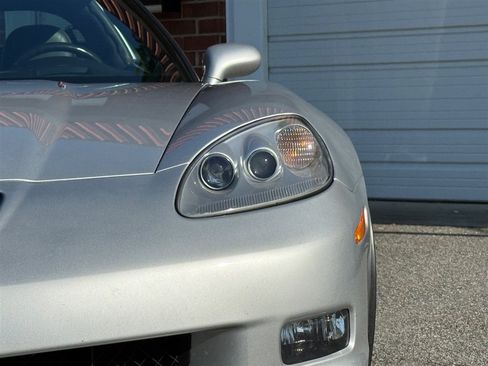 Used 2009 Chevrolet Corvette Z06 RWD image 11