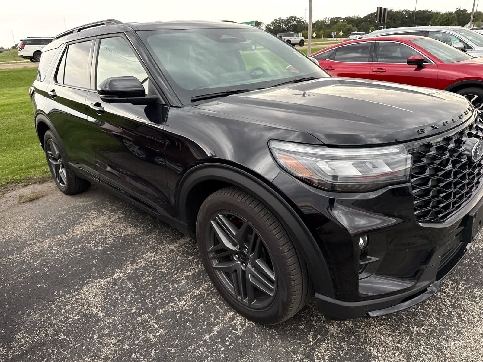 Used 2026 Ford Explorer ST w/ Sun And Sound Package AWD/4WD image 3