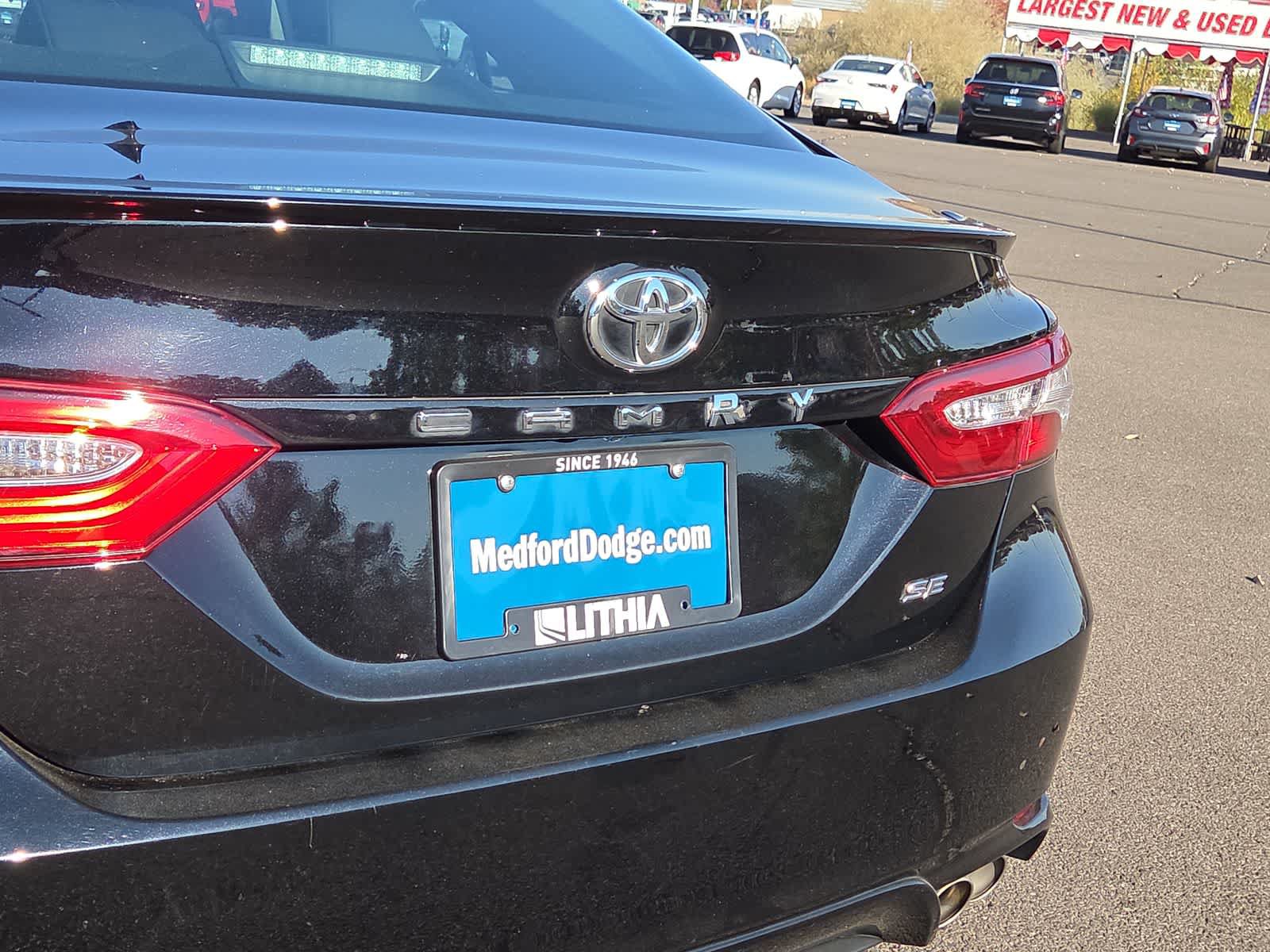 Used 2020 Toyota Camry SE FWD image 15