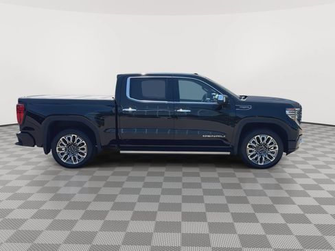 Used 2024 GMC Sierra 1500 Denali Ultimate AWD/4WD image 9