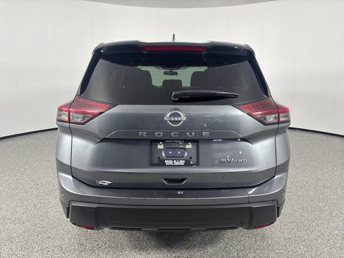 Used 2024 Nissan Rogue SV AWD/4WD image 6