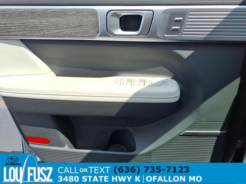 Used 2025 Hyundai Santa Fe Limited FWD image 23