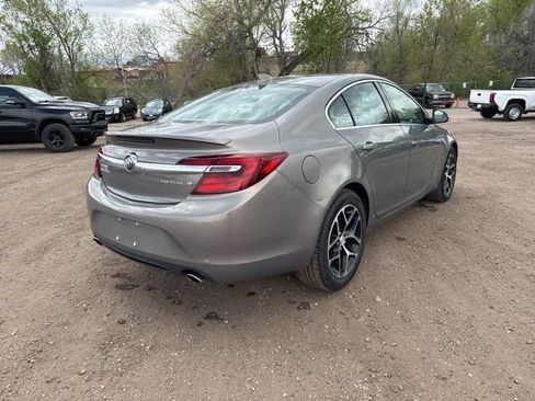 Used 2017 Buick Regal Sport Touring image 6