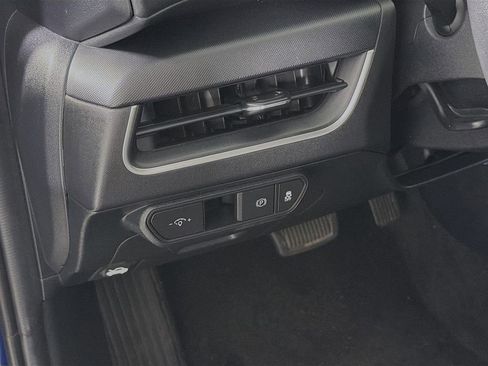 Used 2025 Kia K4 FWD image 12