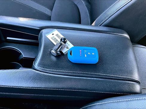 Used 2021 Honda Civic Sport image 14