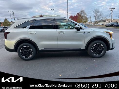 New 2026 Kia Sorento S AWD/4WD image 5