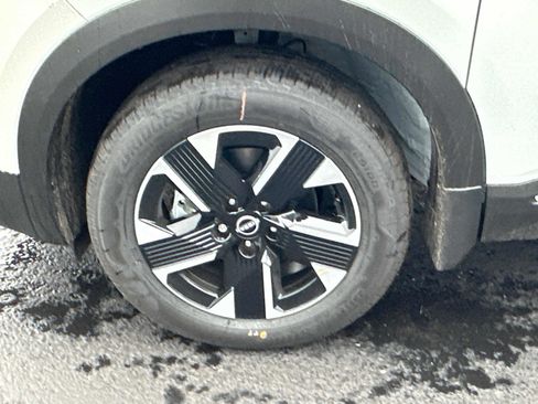 New 2026 Nissan Kicks SV w/ SV Premium Package image 12