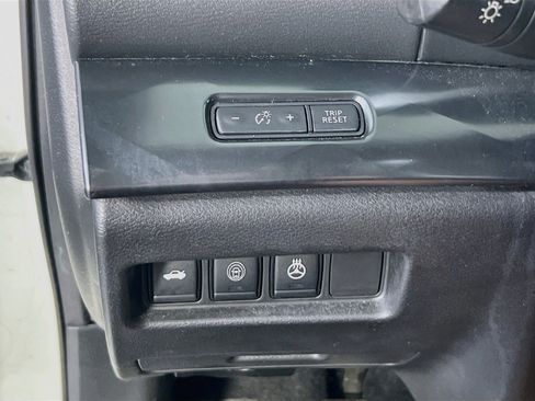 Used 2021 Nissan Maxima SR w/ Sport Mat Group FWD image 10