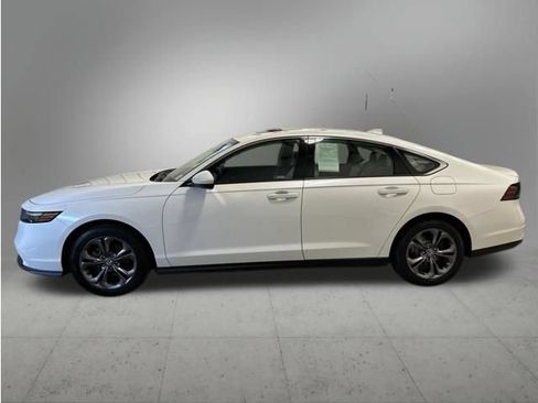 Certified 2023 Honda Accord EX image 3