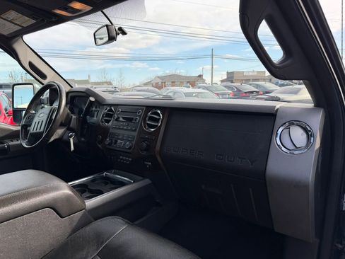 Used 2012 Ford F250 Lariat w/ Chrome Pkg AWD/4WD image 15