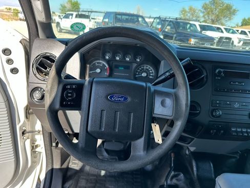Used 2015 Ford F550 4x4 Crew Cab Super Duty w/ Power Equipment Group image 38