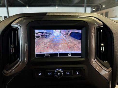 Used 2024 Chevrolet Silverado 1500 Custom w/ Turbomax Blackout Package AWD/4WD image 15