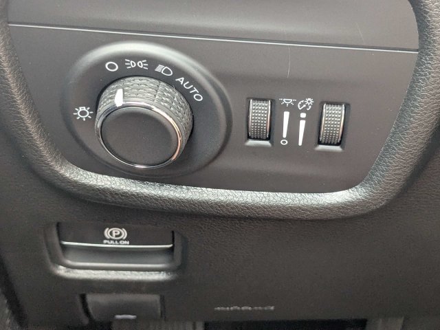 New 2026 Jeep Grand Cherokee Altitude AWD/4WD image 24