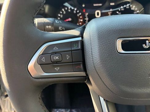 New 2026 Jeep Compass Latitude image 16