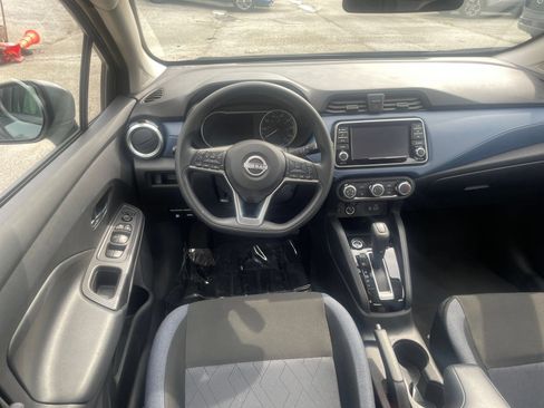 Used 2025 Nissan Versa SV FWD image 24