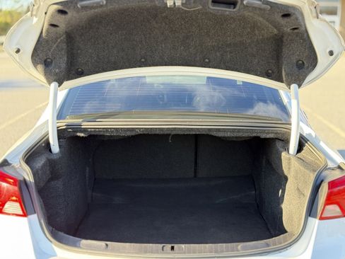 Used 2018 Chevrolet Impala LT image 49