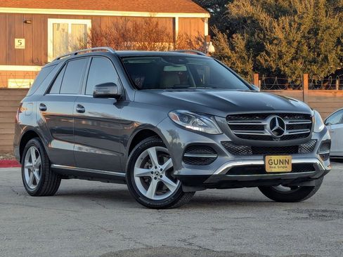 Used 2018 Mercedes-Benz GLE 350 4MATIC image 2