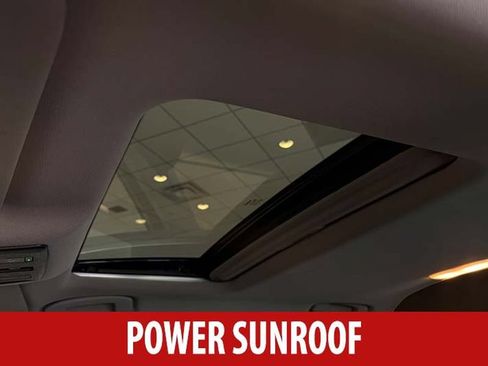 Used 2023 Nissan Altima 2.5 SV w/ SV Premium Package AWD/4WD image 19