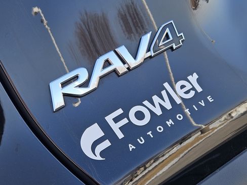Certified 2024 Toyota RAV4 XLE w/ Convenience Package image 9