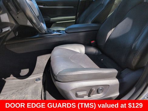 Used 2021 Toyota Camry XSE w/ Navigation Package FWD image 29