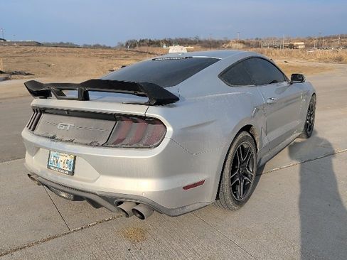 Used 2019 Ford Mustang GT Premium image 3