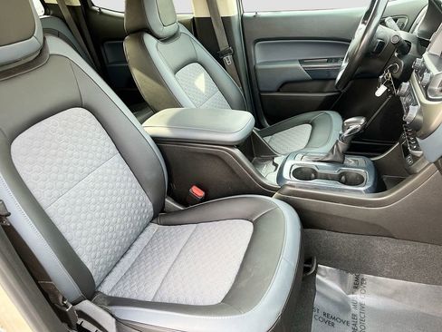 Used 2022 Chevrolet Colorado Z71 image 28