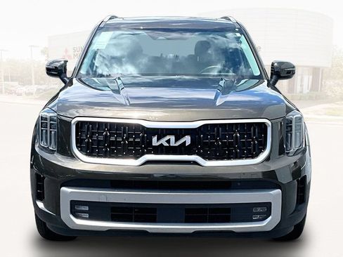 Used 2023 Kia Telluride EX AWD/4WD image 2